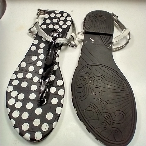 Lane Bryant Polka Dot T-Strap Sandals Women's sz 10W - Picture 8 of 9